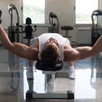 Lavička na cvičenie nesmie chýbať v žiadnej posilňovni